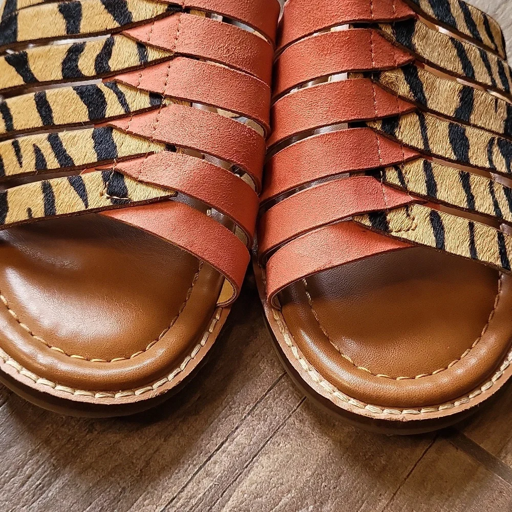 Crown Vintage Animal Print Cow Hair and Coral Leather Sandal Slides, 7.5 - Picture 5 of 11